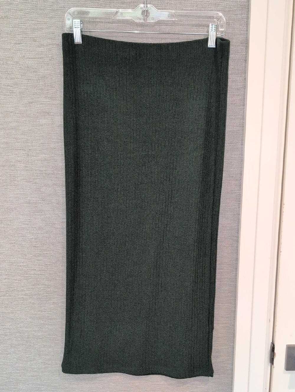 Zara - Dark Green Ribbed Knit Midi Skirt